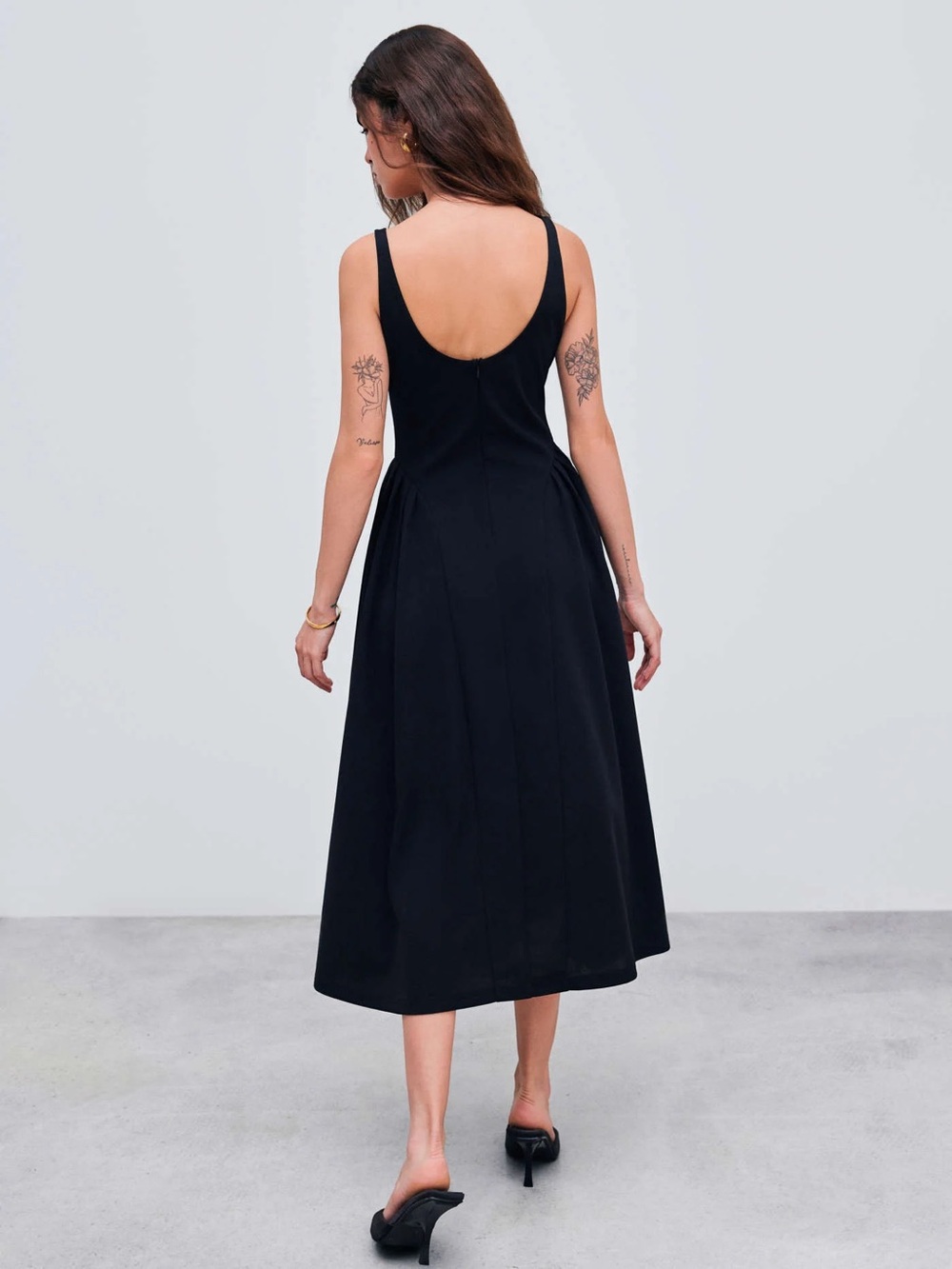 CIDER Black Midi Scoop-Neck Dress - Picture 3 of 7